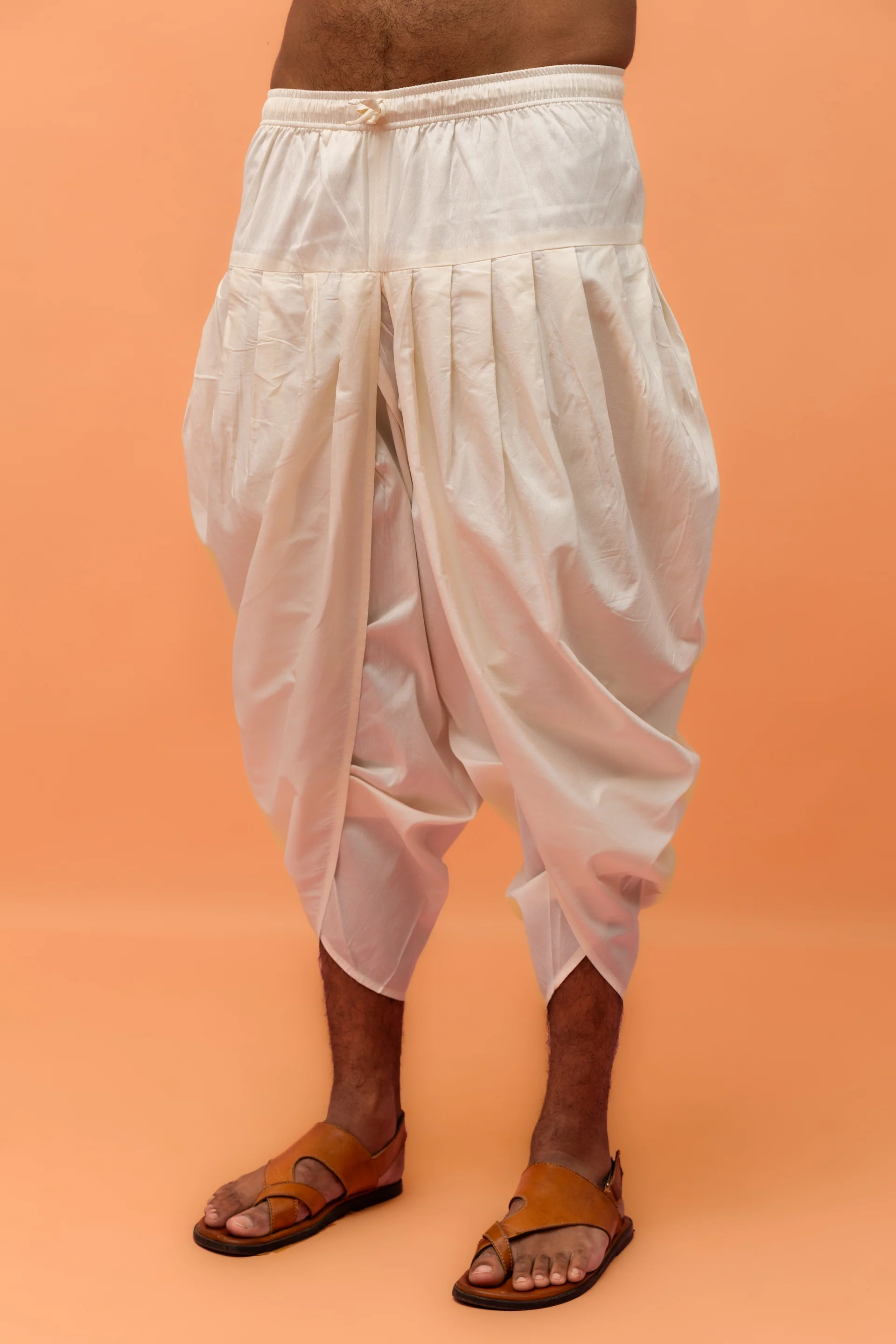 Cream Silk Blend Geometric Pattern Kurta Set - Image 7